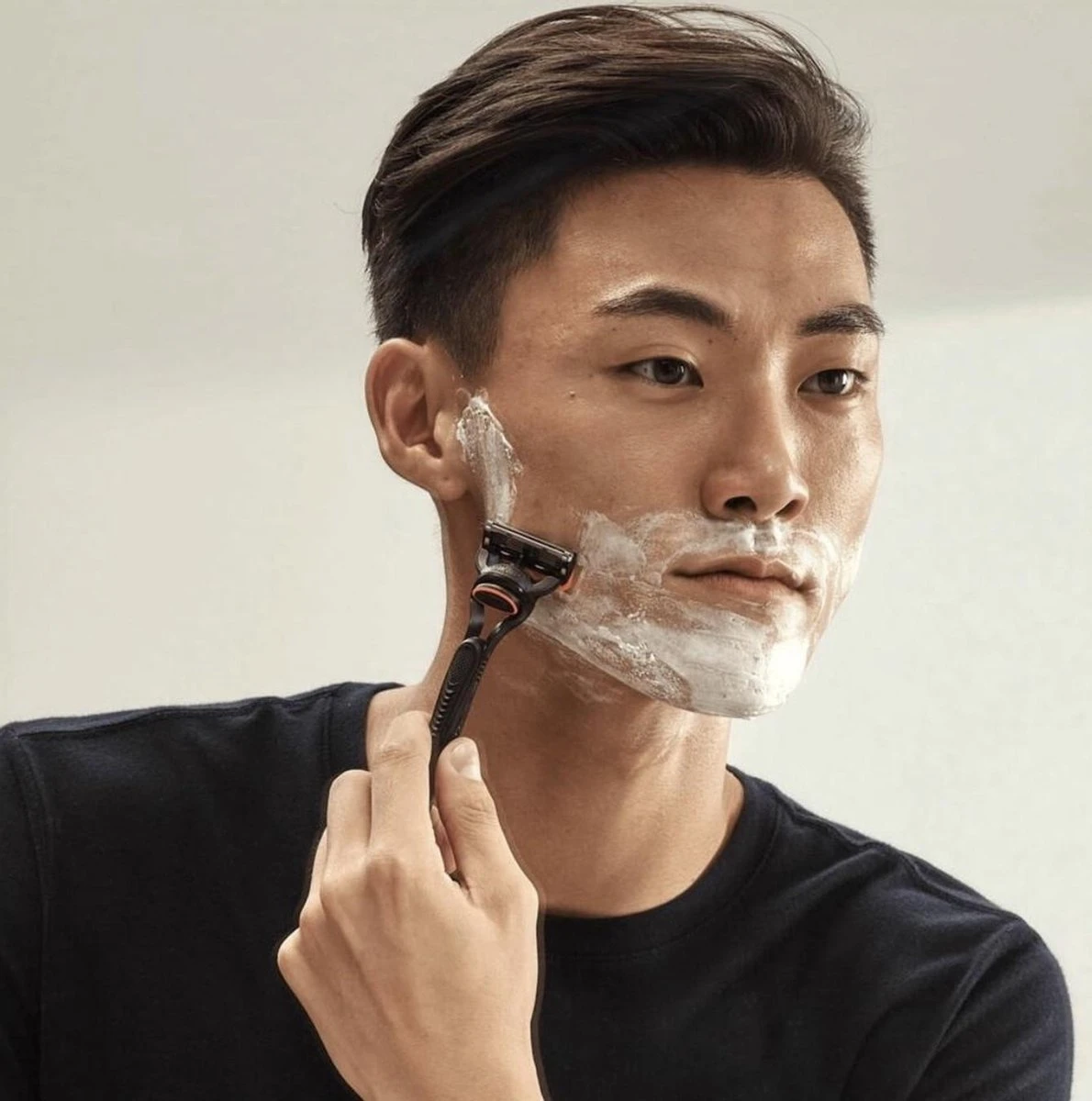 Gillette® Gillette Fusion5 Scheermesjes Voor Mannen - 8 Navulmesjes - XL Verpakking 3 Gillette® Gillette Fusion5 Scheermesjes Voor Mannen - 8 Navulmesjes - XL Verpakking - Afbeelding 3