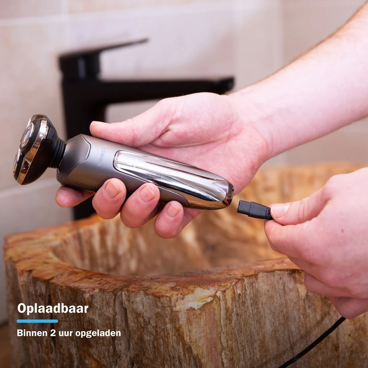 Teeco Scheerapparaat Mannen - Nat En Droog Scheren - LED Display - Beschermkap - Zwart 5 Teeco Scheerapparaat Mannen - Nat En Droog Scheren - LED Display - Beschermkap - Zwart - Afbeelding 5