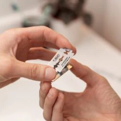 BIC Chrome Platinum Double Edge Blade Mesjes Safety Razor - Doos Van 100 Stuks - Scheermesjes -Verzorgingsproductenwinkel 1200x1200 302