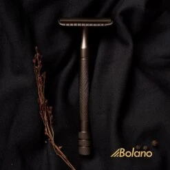 Bolano® Safety Razor Set Mat Zwart + 30 Double Edge Scheermesjes + Houder- Klassiek Scheermes Voor Mannen En Vrouwen - D663 -Verzorgingsproductenwinkel 1200x1200 447