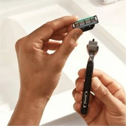 Gillette® Gillette Mach3 - Scheermesjes/Navulmesjes - 8 Stuks -Verzorgingsproductenwinkel 1200x1200 469