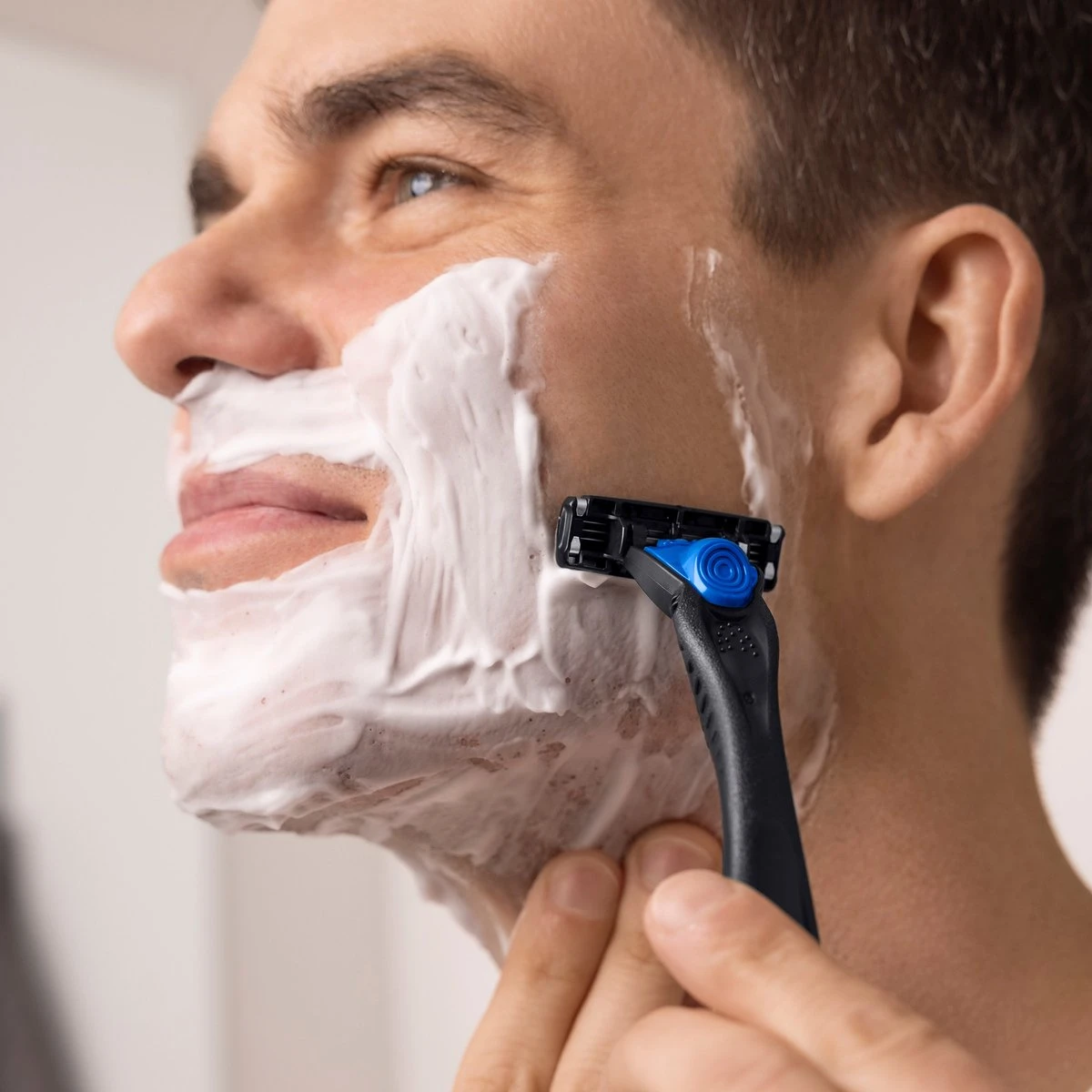 BIC Hybrid 3 Flex Scheermesjes Voor Mannen - 12 Navulmesjes - Geen Houder 6 BIC Hybrid 3 Flex Scheermesjes Voor Mannen - 12 Navulmesjes - Geen Houder - Afbeelding 6