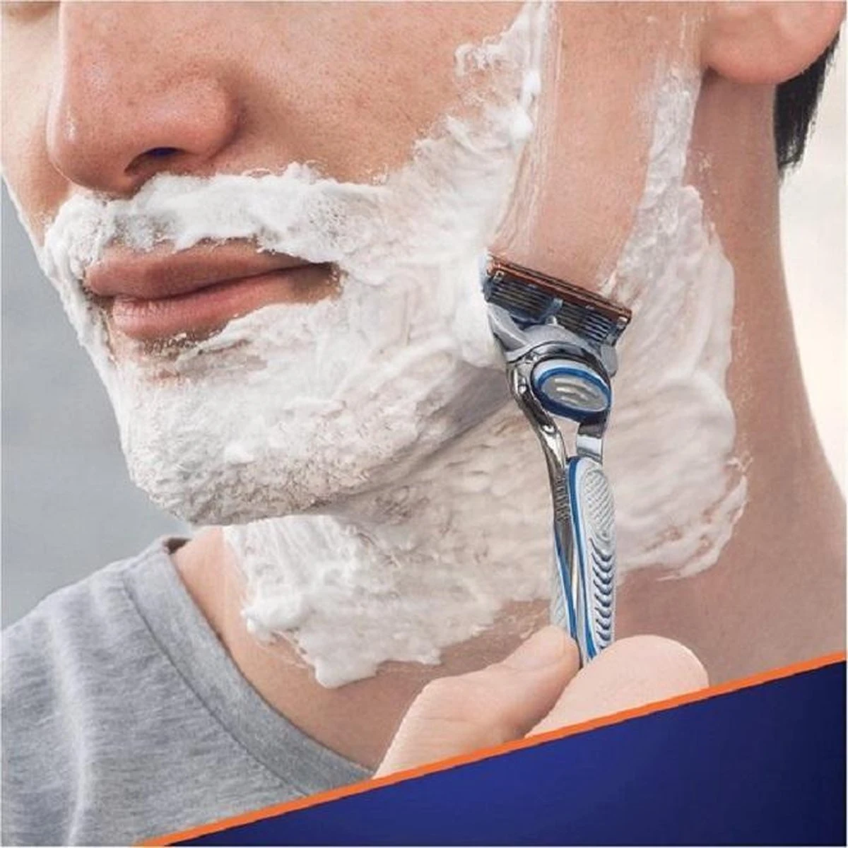 Gillette® Gillette Fusion5 Scheersysteem + 3 Scheermesje 2 Gillette® Gillette Fusion5 Scheersysteem + 3 Scheermesje - Afbeelding 2
