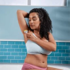 Gillette Venus Comfortglide Coconut Scheermesjes Voor Vrouwen - 3 Navulmesjes -Verzorgingsproductenwinkel 1200x1200 561