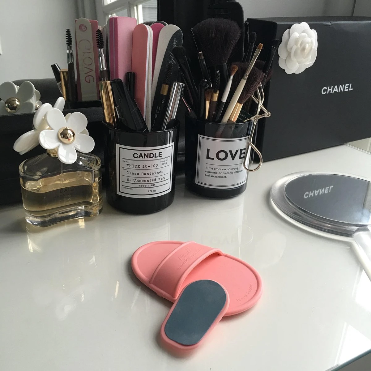 Allure Kristalpad Pijnloos Ontharen Pad Incl. Opbergtasje 3 Allure Kristalpad Pijnloos Ontharen Pad Incl. Opbergtasje - Afbeelding 3