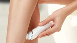 Philips SatinShave Advanced BRL130/00 - Ladyshave - Blauw 27 Philips SatinShave Advanced BRL130/00 - Ladyshave - Blauw -Verzorgingsproductenwinkel 1200x670 1