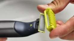 Philips OneBlade QP610/50 - Vervangmesje Voor Gezicht En Lichaam -Verzorgingsproductenwinkel 1200x675 14