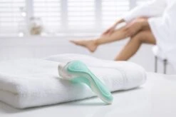 Wilkinson Intuition Sensitive Care 4 Scheermesjes - Navulling 13 Wilkinson Intuition Sensitive Care 4 Scheermesjes - Navulling -Verzorgingsproductenwinkel 1200x799 1