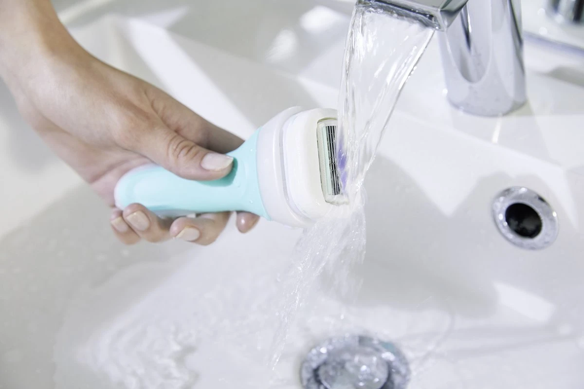 Wilkinson Intuition Sensitive Care 4 Scheermesjes - Navulling 3 Wilkinson Intuition Sensitive Care 4 Scheermesjes - Navulling - Afbeelding 3