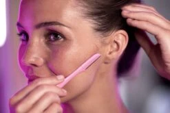 Wilkinson Scheermesje - Wenkbrauw Scheermesje - Gezicht Mesje - Eyebrow Razer - Derma Planing - 3 Stuks 7 Wilkinson Scheermesje - Wenkbrauw Scheermesje - Gezicht Mesje - Eyebrow Razer - Derma Planing - 3 Stuks -Verzorgingsproductenwinkel 1200x800 35