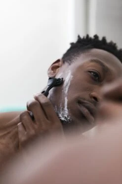 Boldking The Kit- Scheermes Voor Zeer Gevoelige Huid (Houder + 4 Scheermesjes + Gratis Aftershave Cream) -Verzorgingsproductenwinkel 800x1200 4