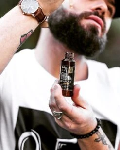 Guardenza Baardolie King's Blend - 30ml - Baardverzorging 6 Guardenza Baardolie King's Blend - 30ml - Baardverzorging -Verzorgingsproductenwinkel 959x1200 2